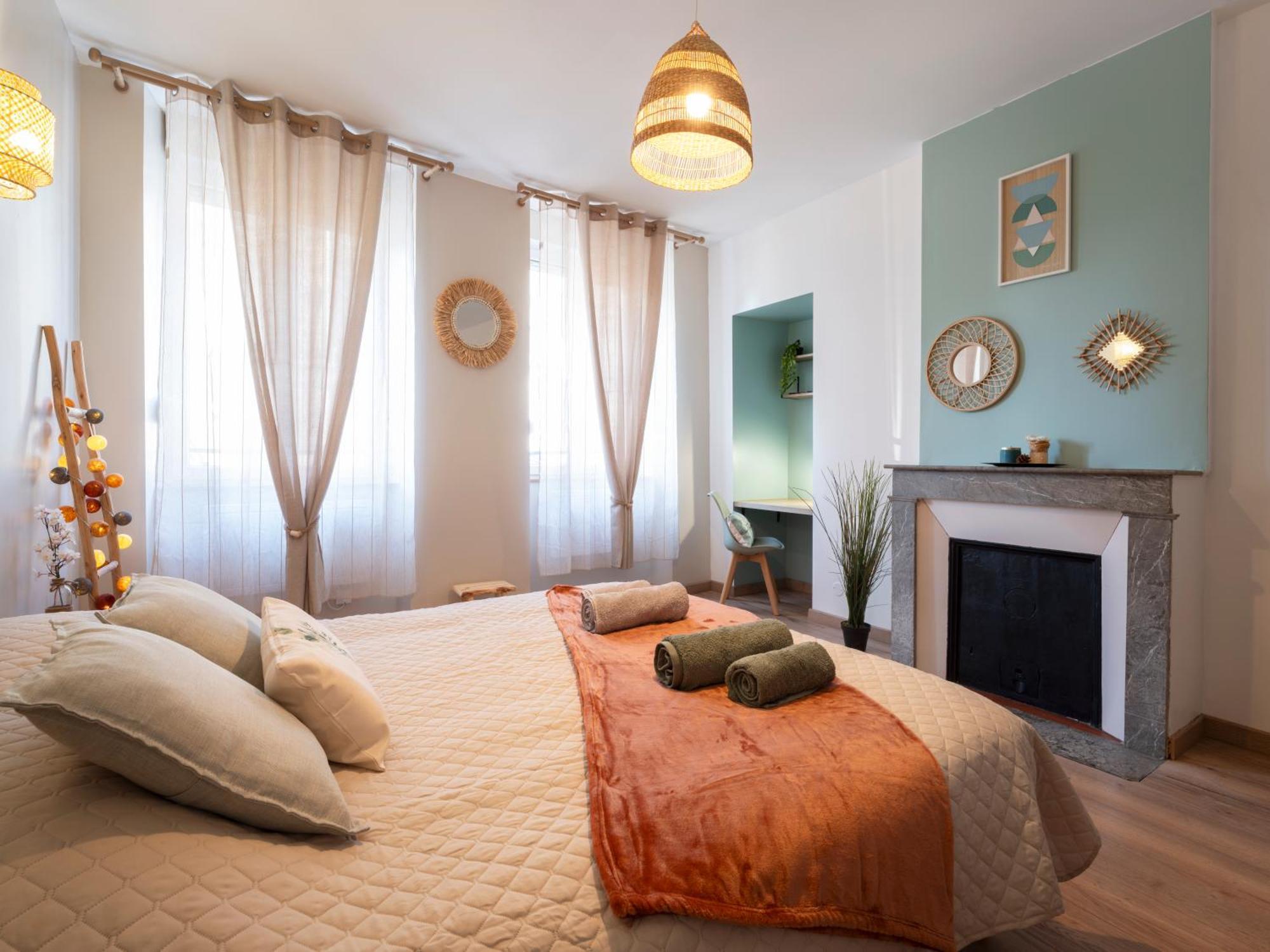 Clairchene - Cosy Centre Parking Spacieux Familial Verdun-sur-Meuse Exterior photo